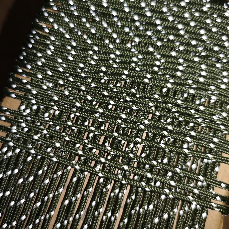 Reflective paracord 2mm Strong String Cord Camping Outdoors Hiking Bushcraft Luminous UK image 14