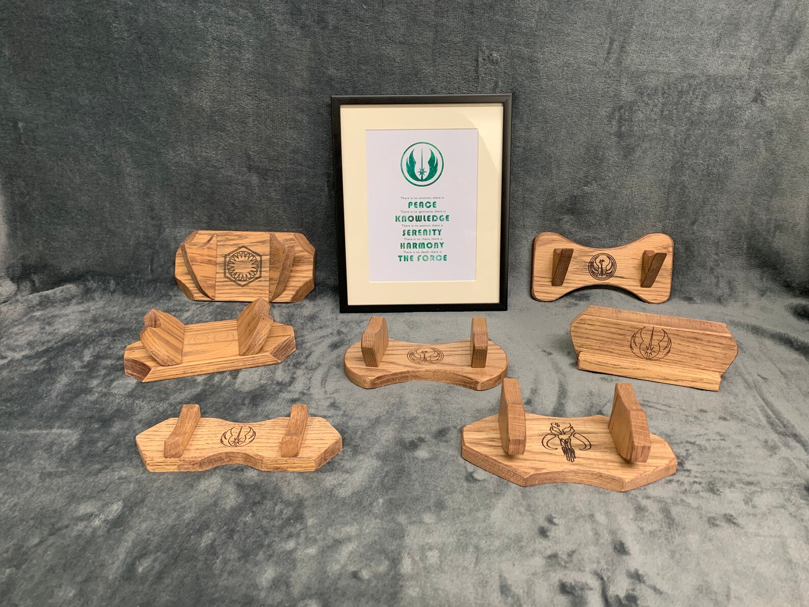 Soporte de exhibición de empuñadura de sable de luz Madera | Etsy