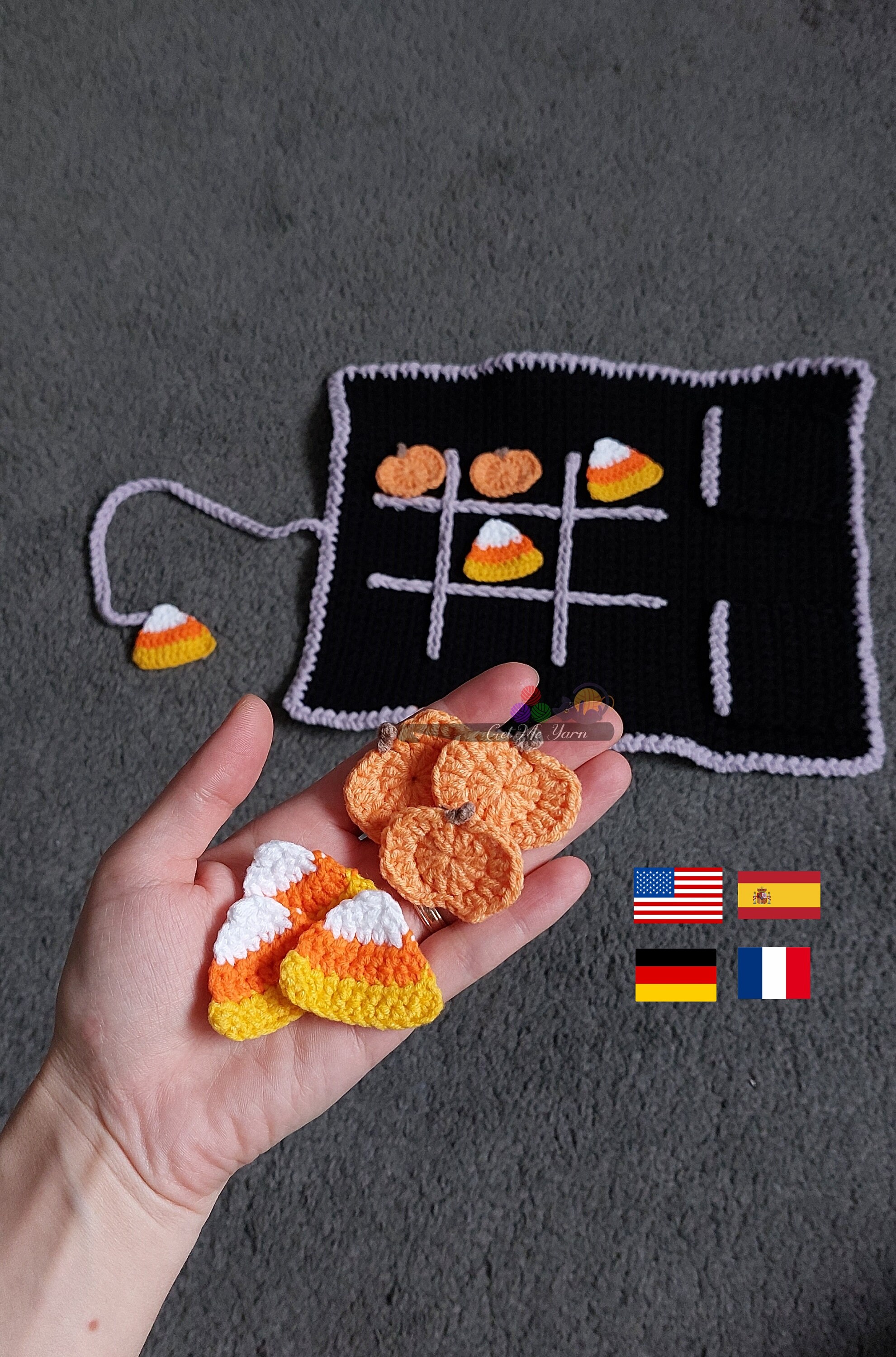 Pumpkin vs Candy corn tic-tac-toe game - Crochet pattern
