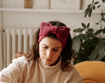 Beauty headband burgundy honeycomb knot