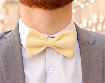 Light yellow bow tie