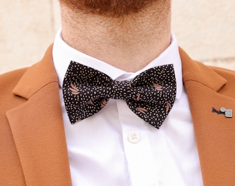 Midnight blue bow tie printed "grain of rice"