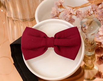 Bow tie in burgundy light pancake