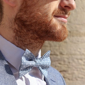 Geometric blue and white bow tie image 2
