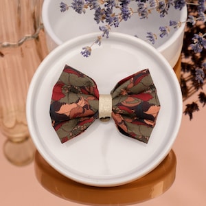 Khaki, Tomette rot und rosa beige Blumenprint Clip-on Knoten