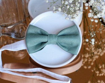 Sage green crepe bow tie