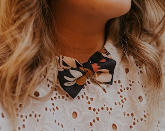 Midnight blue, terracotta and powder pink clip-on knot
