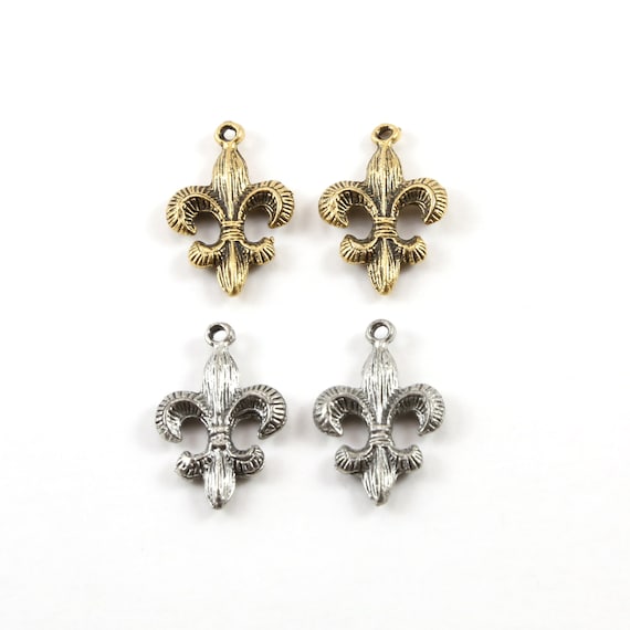 2 Pieces Thick Fleur De Lis Etched Line Textured Design Pendant Pewter Necklace Charm 23mm x 15mm in Antique Gold or Antique Silver