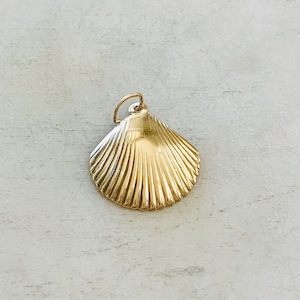 14K Gold Filled Lightweight SeaShell Ocean Nautical Charm Pendant