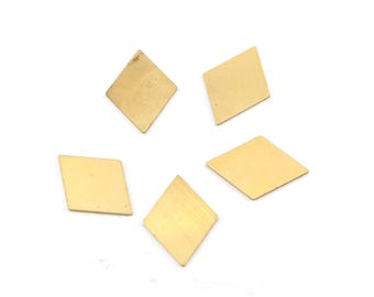 5 Stück 20 mm x 15 mm Messingmetall, glatte, rautenförmige, dreieckige Rohlinge mit Diamantprägung (ohne Löcher)