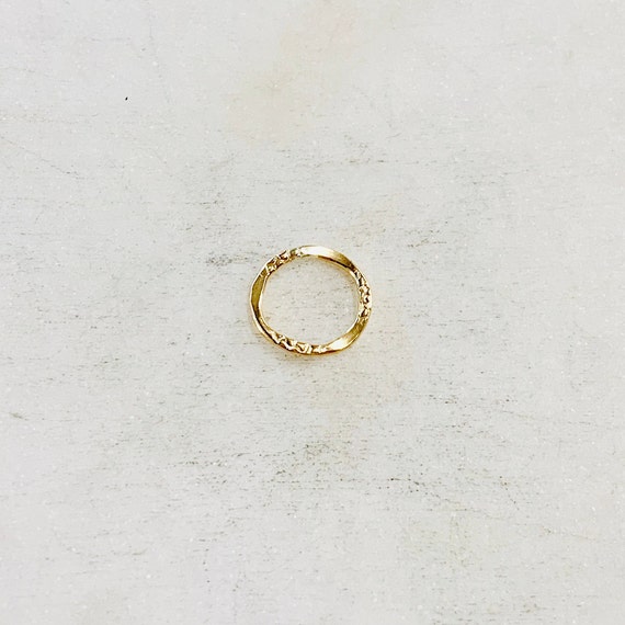 Delicate Textured Hammered 14K Gold Filled Ring Open Circle Disc Coin Charm 11mm Disc Leather Round Connector Link Permanent Jewelry