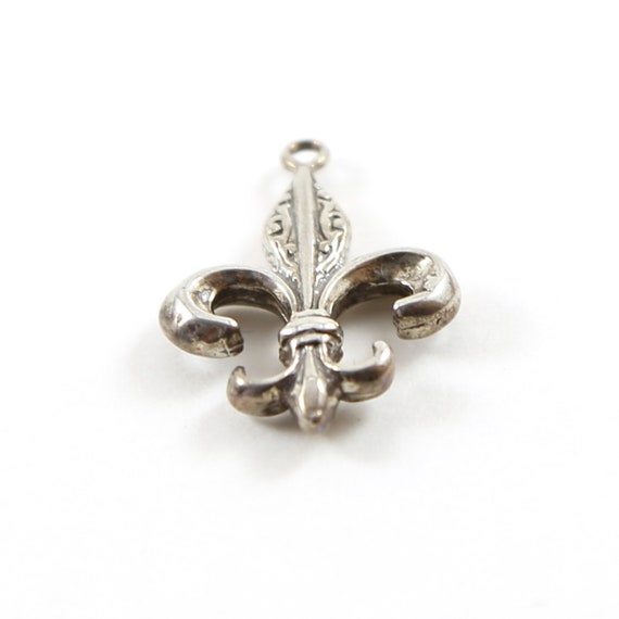Sterling Silver Detailed Thick Fleur De Lis  Charm Pendant French Flower