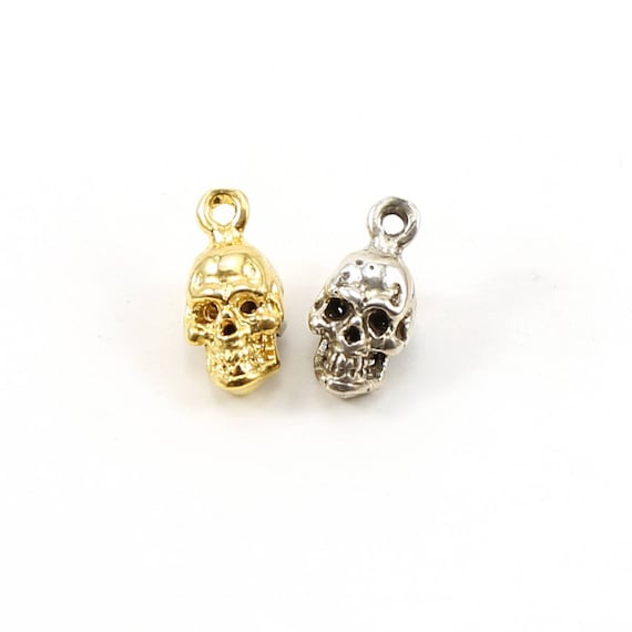 Thick Detailed Skull Pendant Halloween Skeletons Day of the Dead Charm in Sterling Silver or Vermeil