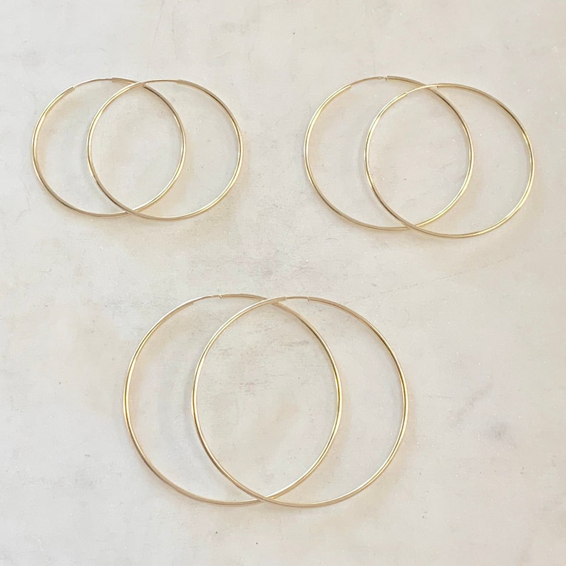 Orecchini A Cerchio SPARKLE XOXO - Placcato Oro 14K, Tondi, 50mm, Senza Pietre
