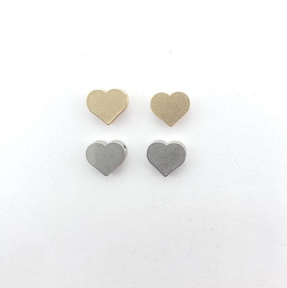 2 Pieces Pewter Heart Bead  Love Charm Double Sided With Horizontal Hole On The Top In Matte Gold, Matte Silver