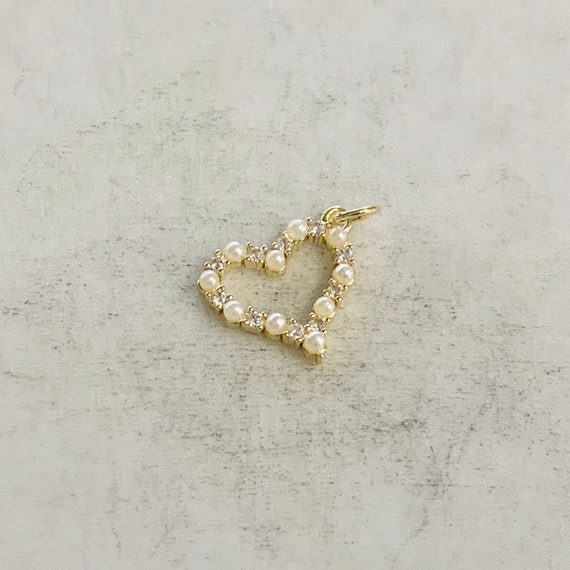 Unique Small Cubic Zirconia Pave Pearl Open Heart Pendant Love Pendant Gold Plated