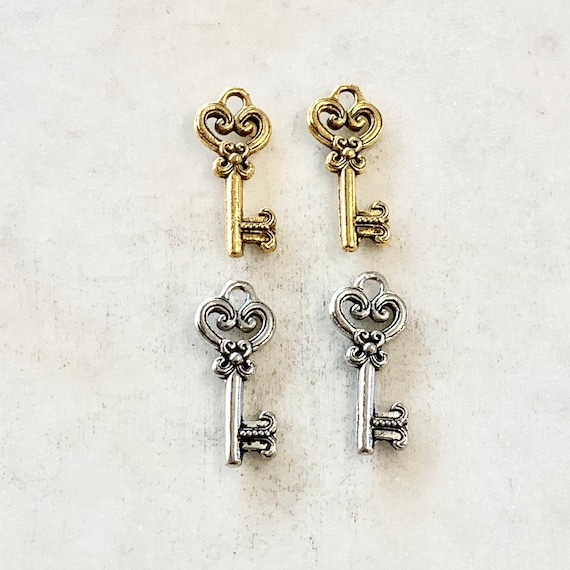 2 Pieces Pewter Rounded Detailed Skeleton Key Charm Best Friend Charm Jewelry Making Supplies Necklace Pendant Antique Gold, Antique Silver