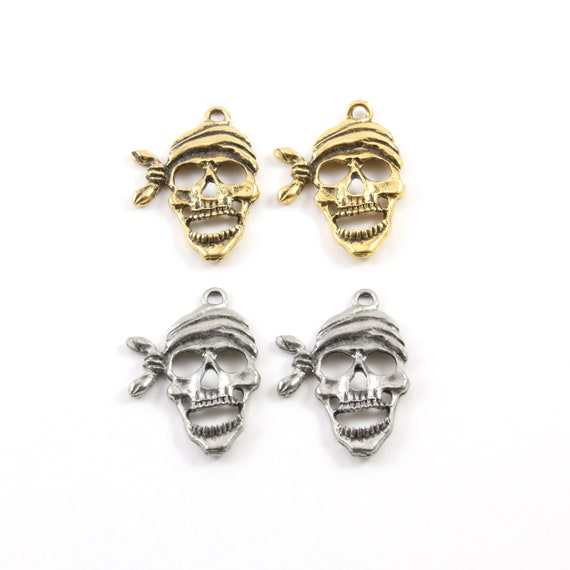 2 Pieces Pewter Laughing Pirate Skull Charm Pendant Halloween Skeletons Day of the Dead Charm in Antique Gold, Antique Silver