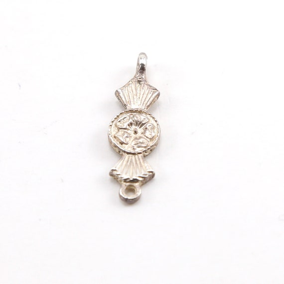Sterling Silver Vintage Style Flower Ribbon Connector Charm with Line Detailing
