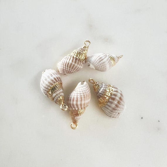 1 Piece Gold Plated Natural  Shell Ocean Nautical Charm Pendant