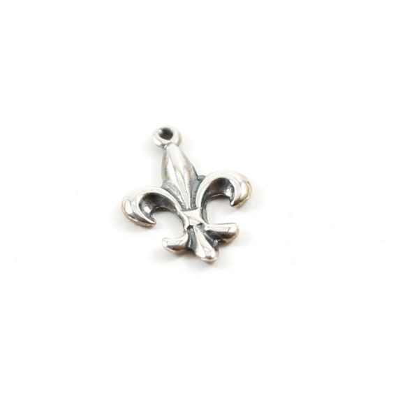 Sterling Silver 3D Thin Delicate Fleur di Lis Charm Pendant French Flower