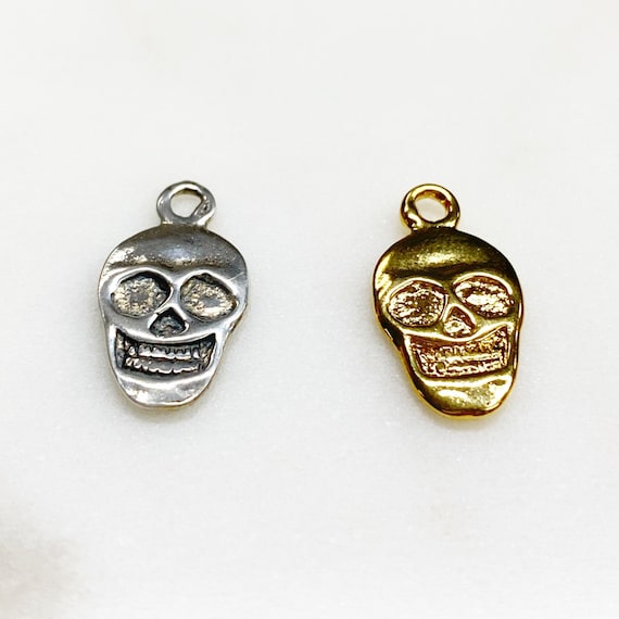 Flat Detailed Grinning Skull Smile Day of the Dead Halloween Pirate Charm Vermeil Or Sterling Silver