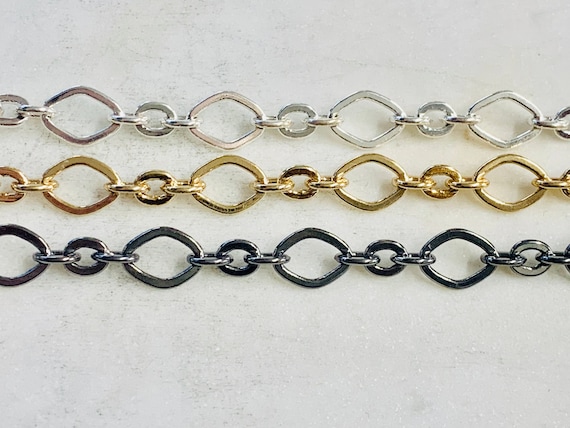 Base Metal Smooth Diamond Shape Chain in Shiny Gold and Shiny Silver, Gunmetal Nickel Lead Free / Chain By the Foot