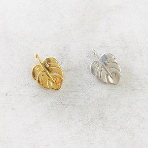 Small Tropical Monstera Leaf Plant Charm Sliding Pendant Vermeil or Sterling Silver Leaf Nature Charm Tiny Leaf Charm