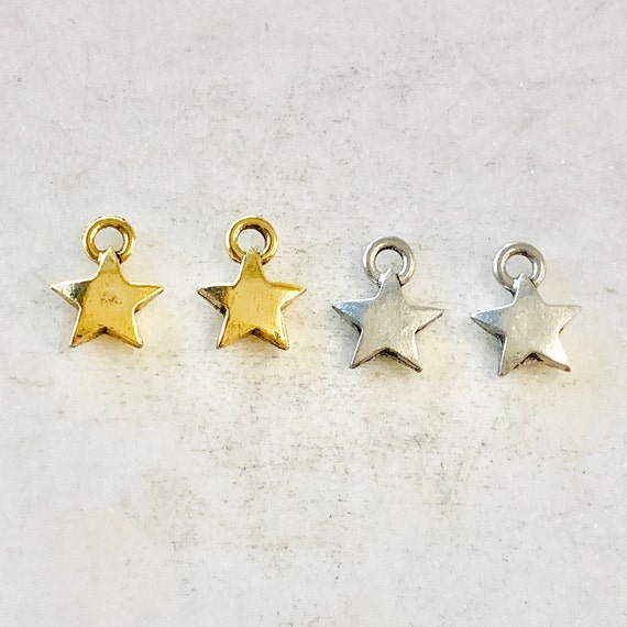2 Pieces Pewter Puffy Star Charm Celestial Pendant Antique Gold Antique Silver