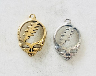 Unique Pewter Base Metal Skull with Lightning Bolt Day of the Dead Halloween Pirate Charm Antique Gold, Antique Silver