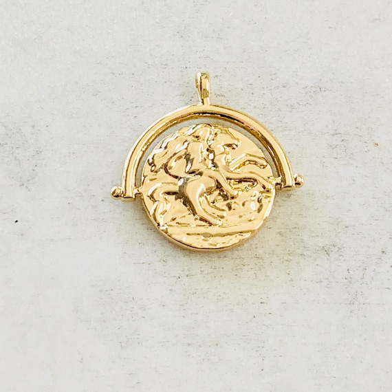 Unique Medallion Renaissance Art Nouveau Double Sided Knight Riding Horse Ancient Coin Gold Plated