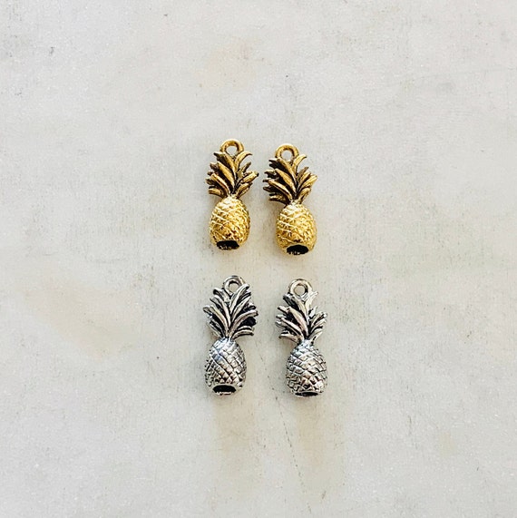 2 Pieces Pewter Metal 3D Tropical Pineapple Charm Hawaii Vacation Fruit Pendant Antique Gold or Antique Silver