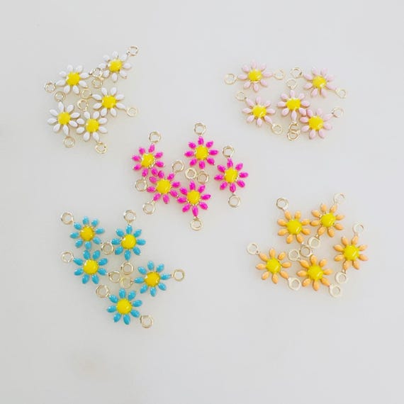 5 Pieces Cute Dainty Daisy Flower Connector, Gold Plated Double Sided Nature Flower Spring Charm, Permanent Jewelry