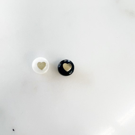 1 Piece Cute Round Acrylic Bead With Gold Center Heart Choose Your Color White Pearly or Black, Jewelry Making Supply Love Heart Bead