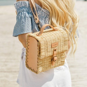 Straw Basket Bag. Wicker basket. Beach bag. French tote bag. Handwoven backpack. Rattan bag. Natural bag. Handmade Designer Bag. Portugal. image 1