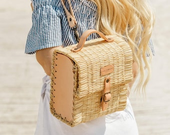 Straw Basket Bag. Wicker basket. Beach bag. French tote bag. Handwoven backpack. Rattan bag. Natural bag. Handmade Designer Bag. Portugal.