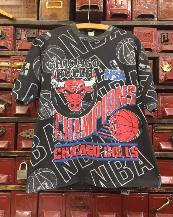 Vintage Chicago Bulls 90s NBA Championship T Shirt L Basketball Distressed  Fades
