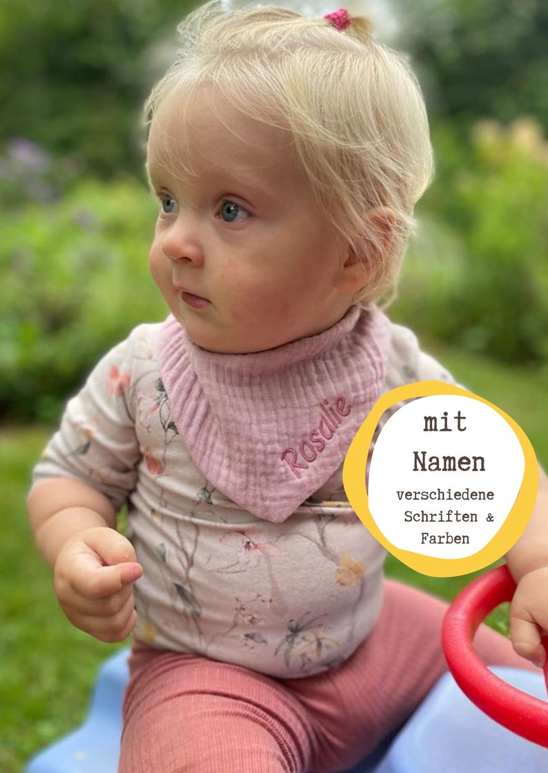 Bio Lätzchen Baby personalisiert, Dreieckstuch mit Namen, Spucktuch, Geschenk, Halstuch aus Bio Musselin für Baby und Kleinkinder Bild 1