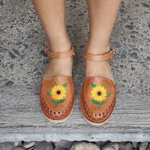 Girls Huarache Sandal ~ All Sizes Boho- Hippie Vintage ~ Mexican Style ~ Colorful Leather ~ Mexican Huaraches Kids, Childrens