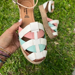 Huarache Sandal For Women ~ All Sizes Boho - Hippie Vintage ~ Mexican Style ~ Mexican Huaraches ~ Mexican Boho Women Shoes with buckle