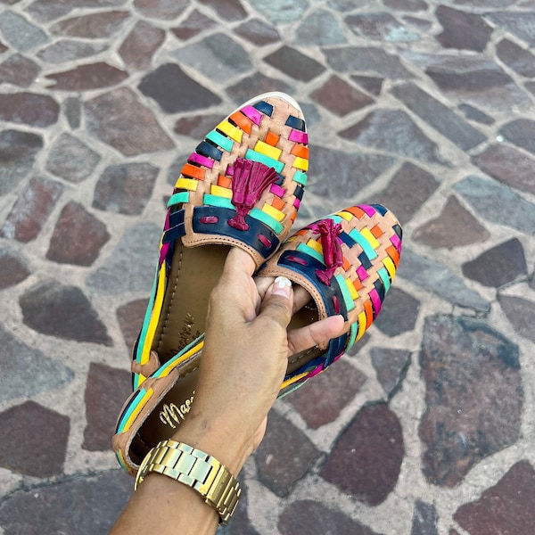 Huarache Sandal ~ All Sizes Boho- Hippie Vintage ~ Mexican Style ~ Colorful Leather ~ Mexican Huaraches