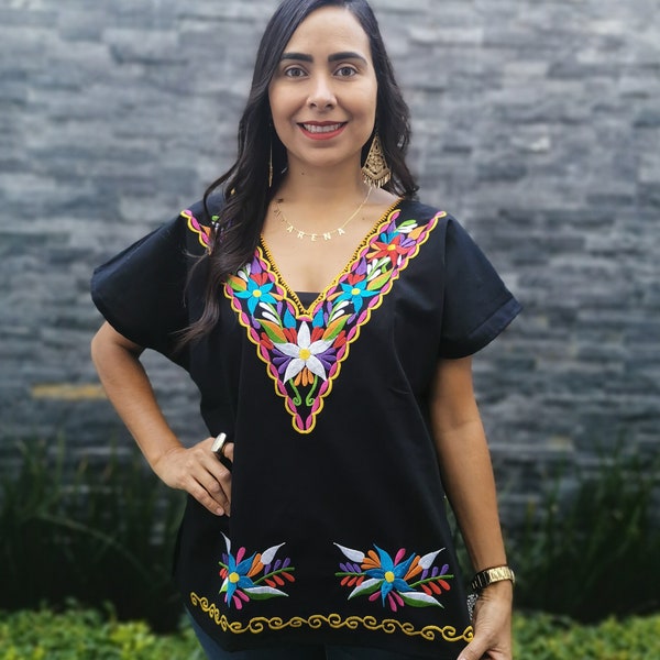 Black Huipil Chiapas Blouse ~ Flower Shirt ~ Mexican Shirt ~ Ethnic Floral Shirt ~ Womens Shirt ~ Boho ~ Embroidered Shirt ~ Handmade Shirt