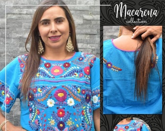 Colorful Ladies Chiapas ~ Traditional Mexican Blouse ~ Huipil Shirt ~ Embroidered Top ~ Flowered Shirt ~ Embroidered Flowers ~ Floral Blouse