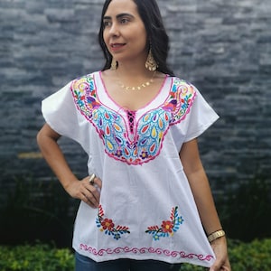 White Huipil Chiapas Womens Blouse Embroidered by Hand ~ Traditional Mexican Shirt ~ Colorful Flowered Shirt ~ Floral Blouse ~Ethnic Style
