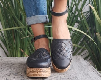 Sandales huarache noires ~ toutes les tailles vintage bohème-hippie ~ style mexicain ~ huaraches mexicaines ~ sandales à bride cheville ~ chaussures en cuir