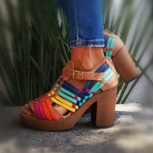 Huarache Sandale ~ Alle Größen Boho- Hippie Vintage ~ Mexican Style ~ Buntes Leder ~ Mexikanische Huaraches