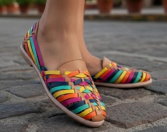Huarache Sandal ~ All Sizes Boho- Hippie Vintage ~ Mexican Style ~ Colorful Leather ~ Mexican Huaraches
