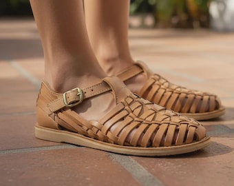 Huarache Sandal ~ All Sizes Boho- Hippie Vintage ~ Mexican Style ~ Colorful Leather ~ Mexican Huaraches