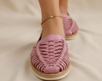 Huarache Sandal ~ All Sizes Boho- Hippie Vintage ~ Mexican Style ~ Colorful Leather ~ Mexican Huaraches
