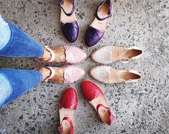 huaraches mexicanos de colores